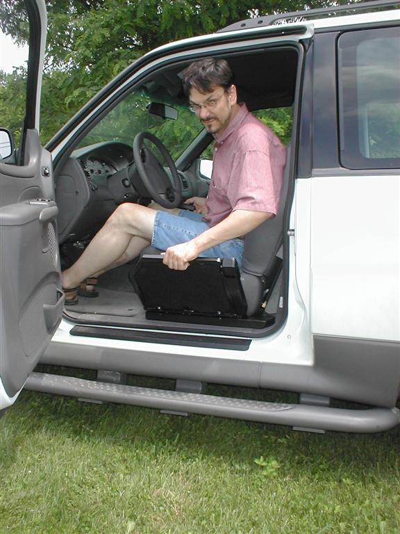 Ford Explorer 2002 027.jpg